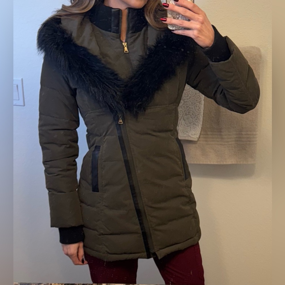 Express women’s puffer coat